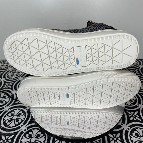 Aqua College Guliette grey leopard waterproof sneaker 5.5 NIB - Picture 11 of 11